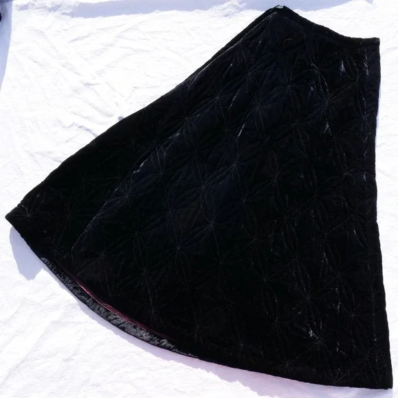 Gorgeous 90s GHOST quilted black velvet maxi skirt - Picture 4 of 8
